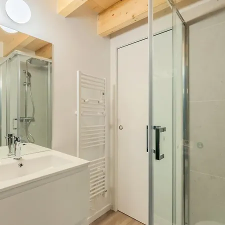 Pour Deux Personnes En Mezzanine