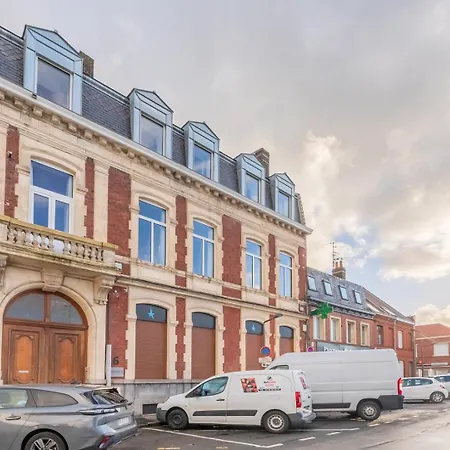 Appartement Pour Deux Personnes En Mezzanine *